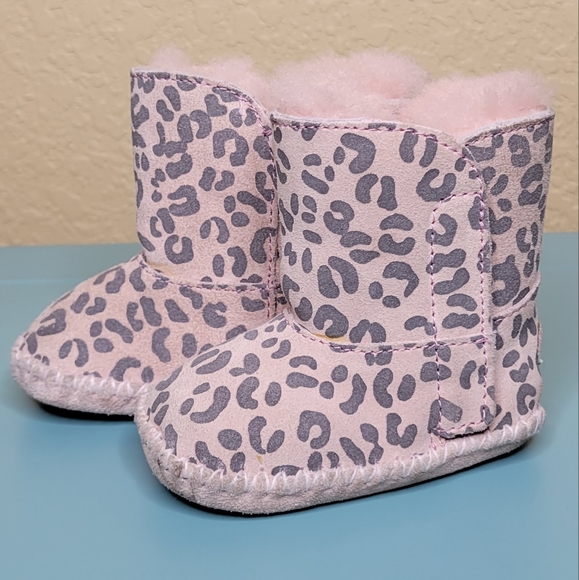 Ugg Infant Boots 1001781 Pink Animal Print - Picture 3 of 10